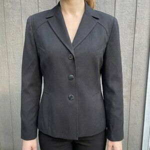 Womens Blazer - Three Button Jacket Renfrew Size 4